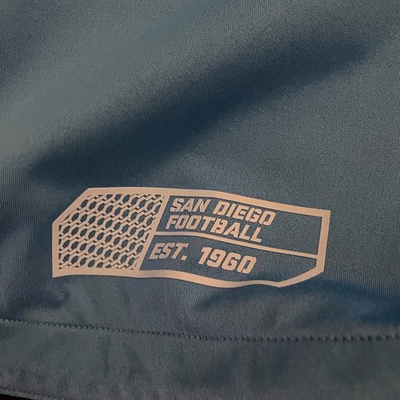 Chargers Long- Sleeve Size XL On the field - Picture 5 of 5